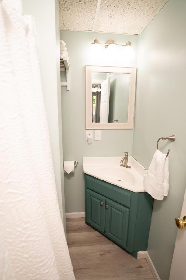 Bluebird Bay Resort Монтиселло Экстерьер фото